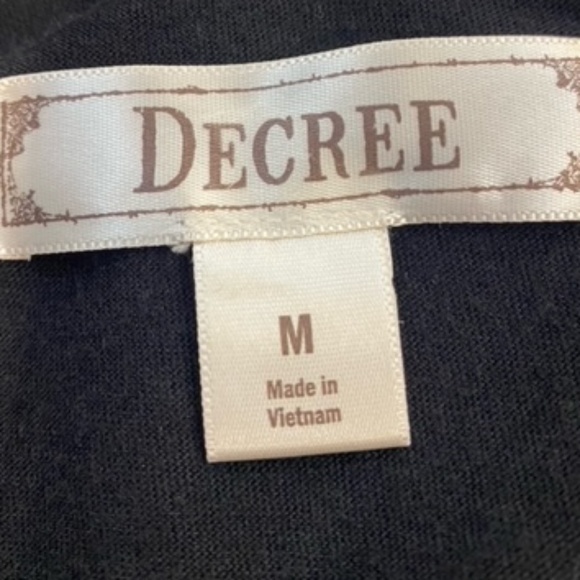 Black Sequin Front Tank Top Size Medium - Picture 9 of 9